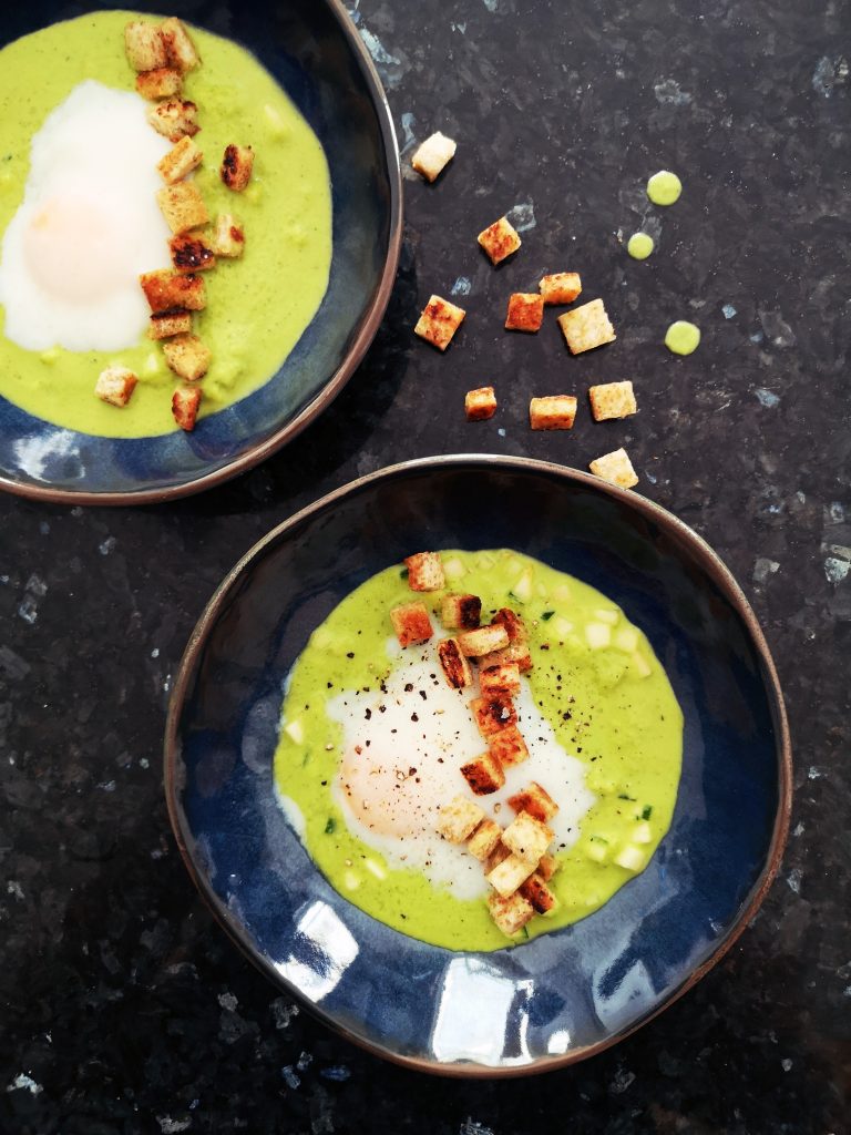 Velout De L Gumes Et Oeuf Parfait Un Chat Dans La Cuisine Les