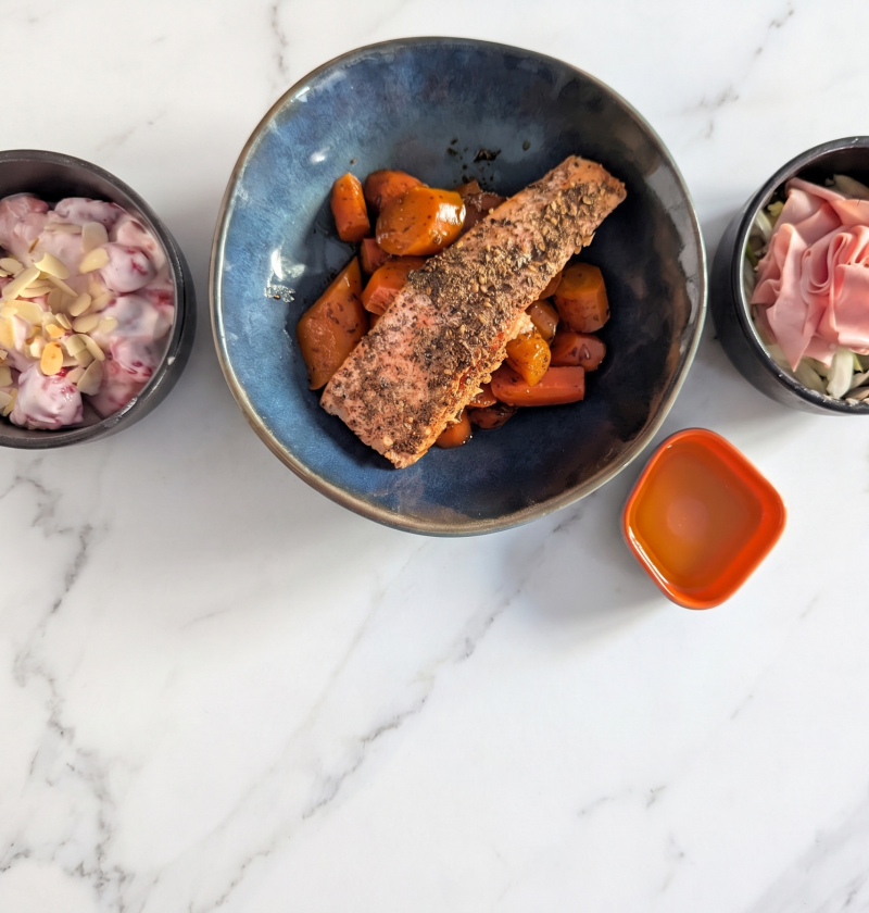 menu-3-plats-40-minutes-truite-zaatar-fenouil-mortadelle-fraises-skyr